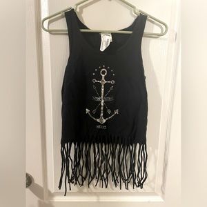 anchor crop top
never worn 
smoke free environment 
from mexico